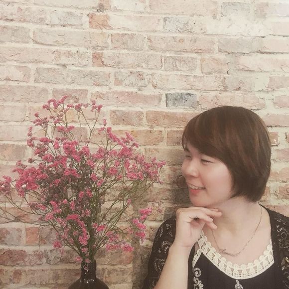 Meet your Posher, Hien - Picture 1 of 1